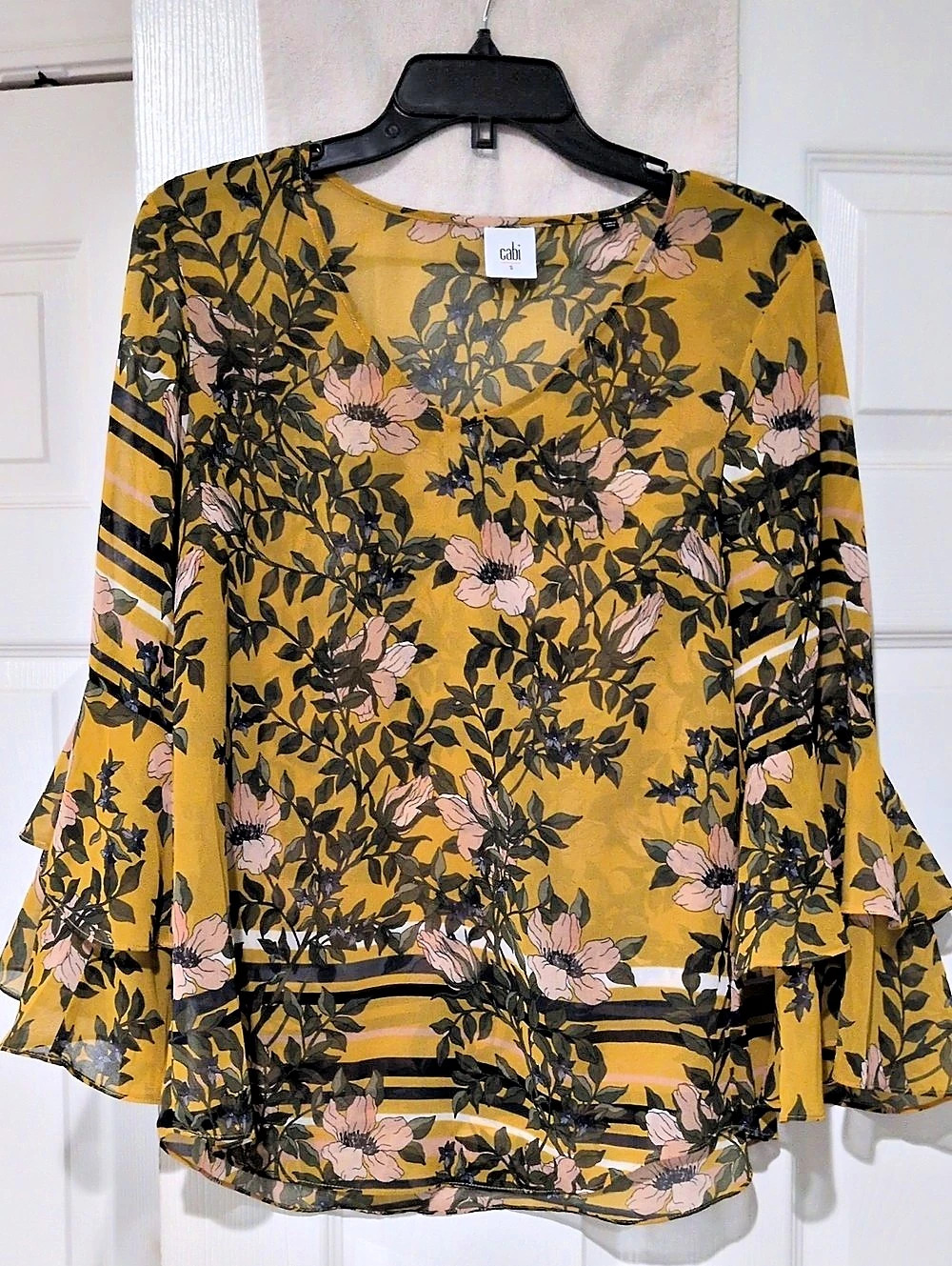CAbi Floral Flare Sleeve Blouse in Yellow Size Small
